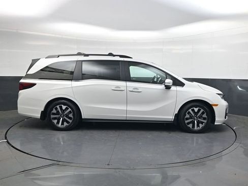 New 2026 Honda Odyssey EX-L image 3