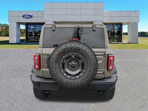 New 2025 Ford Bronco Badlands w/ Sasquatch Package image 5