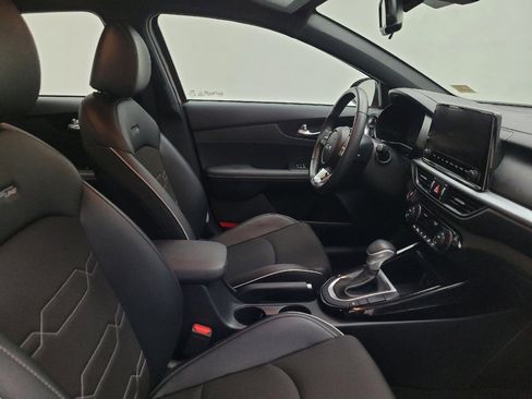 Used 2023 Kia Forte GT-Line image 21