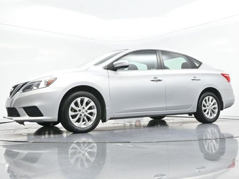 Used 2019 Nissan Sentra SV FWD image 43