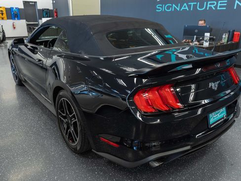 Used 2020 Ford Mustang Premium RWD image 8