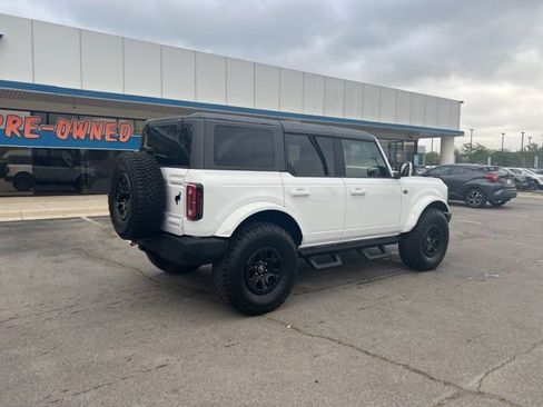 Used 2022 Ford Bronco Wildtrak image 3