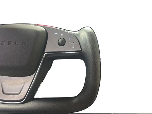 Used 2023 Tesla Model S Standard Range image 32