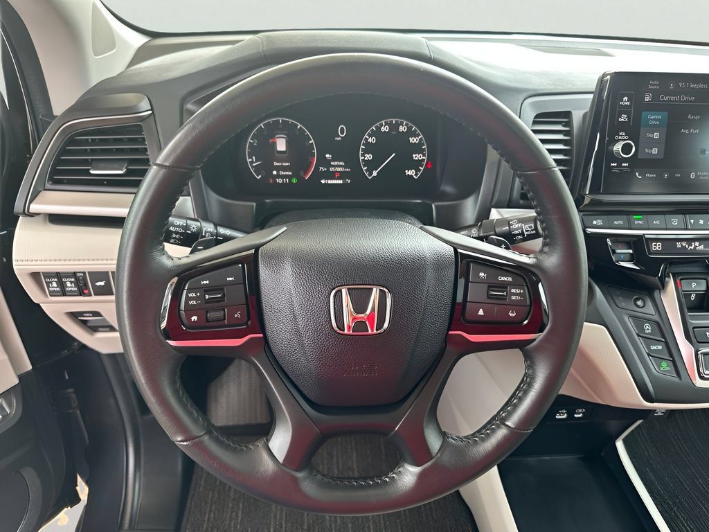 Used 2025 Honda Odyssey EX-L image 13