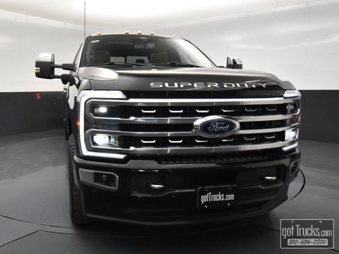 Used 2024 Ford F350 Platinum w/ FX4 Off-Road Package image 51