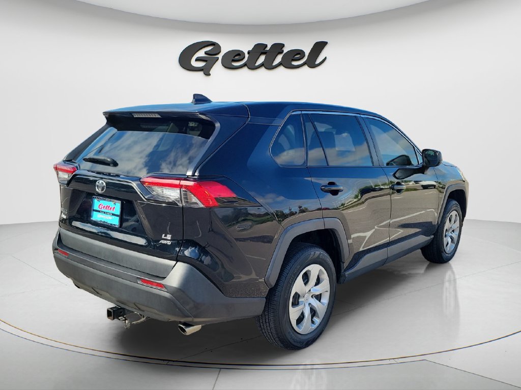 Certified 2023 Toyota RAV4 LE AWD/4WD image 5
