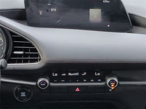 Used 2024 MAZDA MAZDA3 s image 28