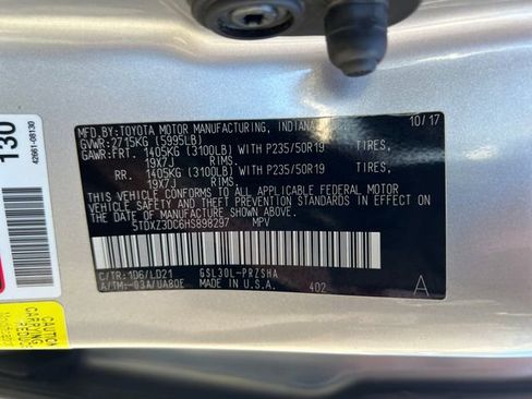 Used 2017 Toyota Sienna SE image 18