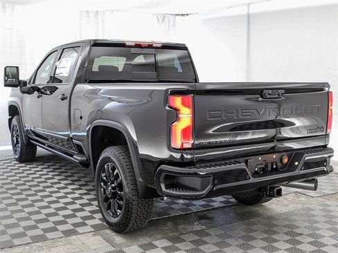 New 2025 Chevrolet Silverado 3500 High Country w/ High Country Premium Package image 7