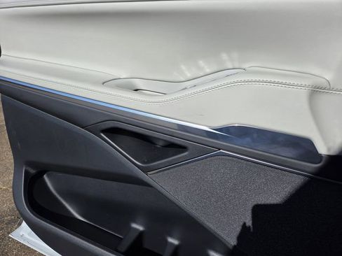 New 2026 Lincoln Navigator Reserve AWD/4WD image 17