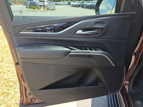 Used 2023 Cadillac Escalade Sport w/ LPO, ONYX Package AWD/4WD image 20