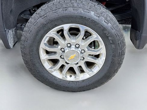 Used 2025 Chevrolet Silverado 3500 LTZ w/ LTZ Premium Texas Edition AWD/4WD image 33