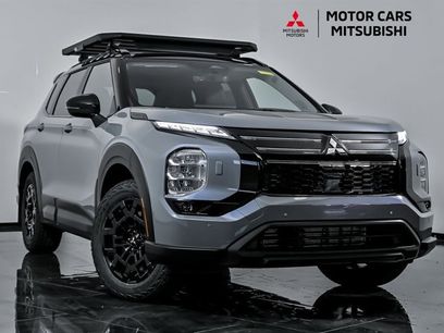 New 2025 Mitsubishi Outlander AWD