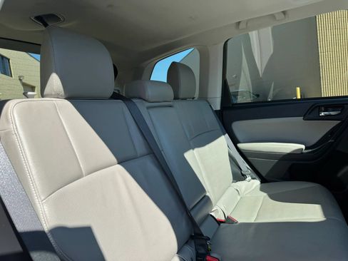Used 2014 Subaru Forester 2.5i Touring AWD/4WD image 34
