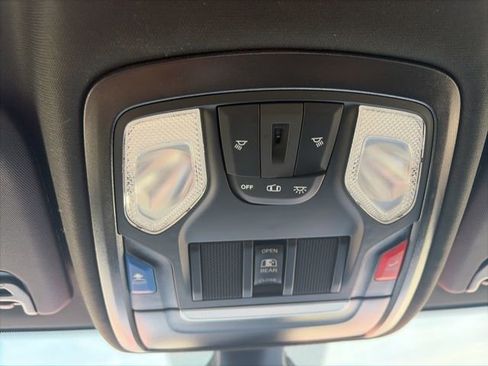 Used 2024 RAM 2500 Tradesman w/ Chrome Appearance Group AWD/4WD image 25