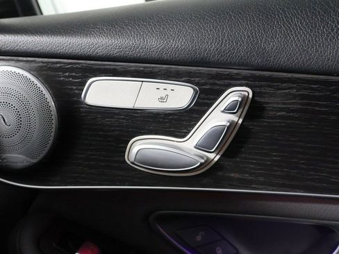 Used 2021 Mercedes-Benz GLC 300 4MATIC w/ Multimedia Package image 38