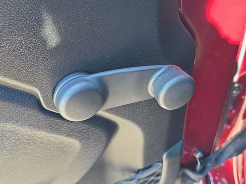 Used 2021 Jeep Gladiator Sport image 25