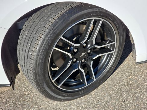 Used 2022 Ford Mustang Premium image 31