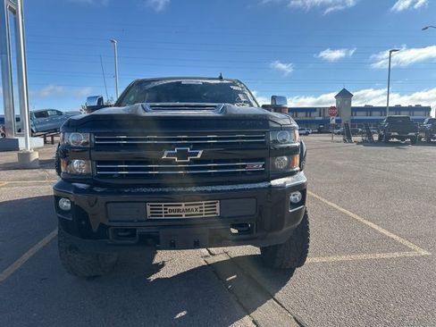 Used 2019 Chevrolet Silverado 2500 LTZ w/ Duramax Plus Package image 2