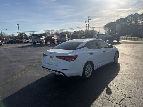 Used 2024 Nissan Sentra S image 5