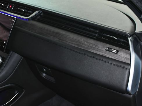 Used 2023 Jaguar F-PACE S AWD/4WD image 62