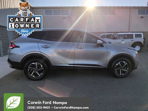 Used 2025 Kia Sportage LX AWD/4WD image 2