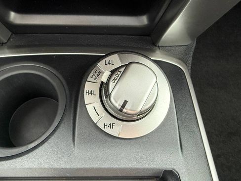 Used 2016 Toyota 4Runner Limited AWD/4WD image 24