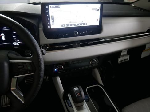 New 2025 Mitsubishi Outlander AWD image 5