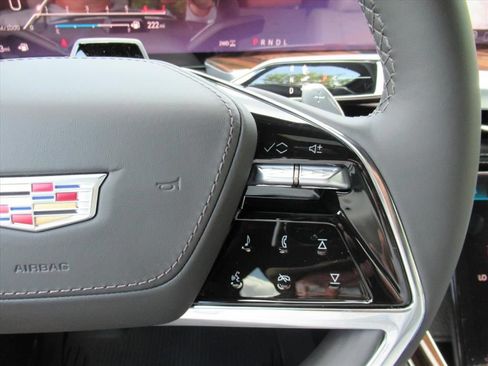New 2026 Cadillac Escalade ESV Platinum Sport w/ LPO, ONYX Package AWD/4WD image 27