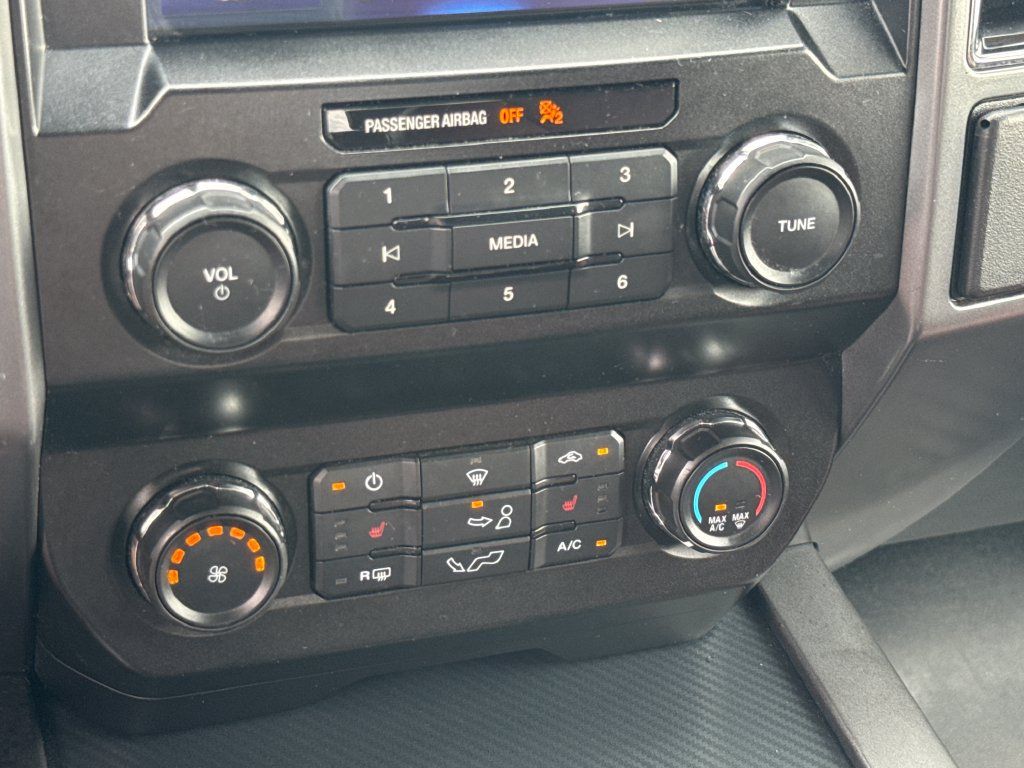 Used 2019 Ford F150 XLT w/ Equipment Group 302A Luxury AWD/4WD image 23