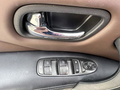 Certified 2024 INFINITI QX80 Premium Select image 8