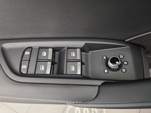 Used 2023 Audi Q5 2.0T Premium Plus w/ Premium Plus Package image 11