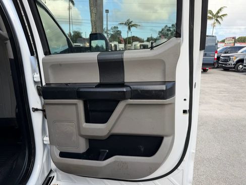 Used 2019 Ford F550 4x4 Crew Cab Super Duty w/ Power Equipment Group image 16