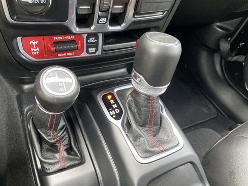 Certified 2021 Jeep Gladiator Rubicon image 31