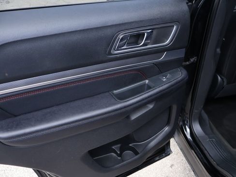 Used 2018 Ford Explorer Sport w/ Equipment Group 401A AWD/4WD image 10