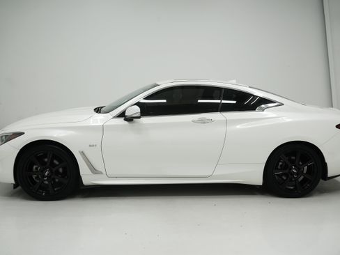 Used 2017 INFINITI Q60 w/ Premium Plus Package 2.0T RWD image 7