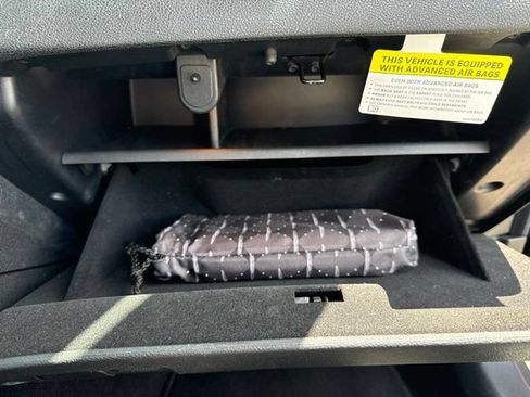 Used 2020 Chrysler 300 S w/ Safetytec Plus Group RWD image 36