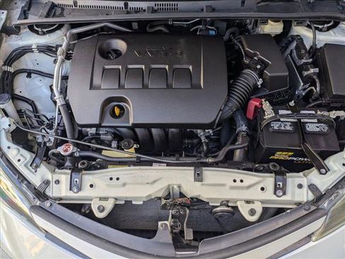 Used 2018 Toyota Corolla SE image 22