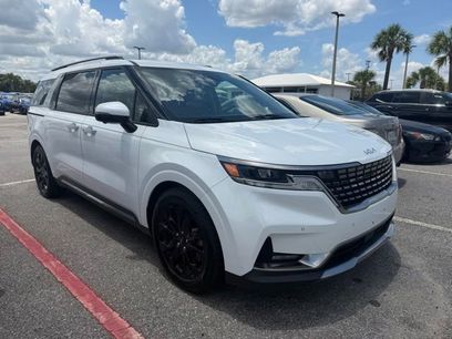 Used 2023 Kia Carnival SX