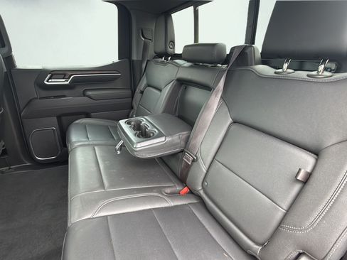 Used 2022 GMC Sierra 1500 SLT w/ SLT Convenience Package AWD/4WD image 42