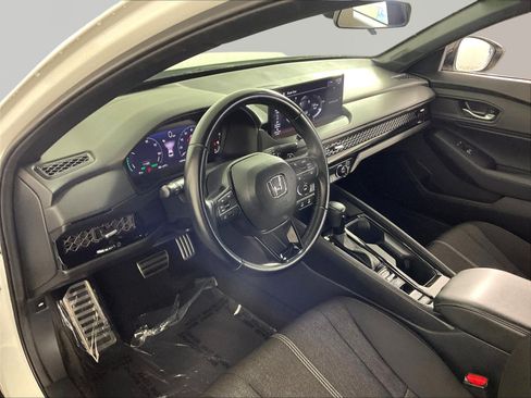 Used 2024 Honda Accord Sport image 16