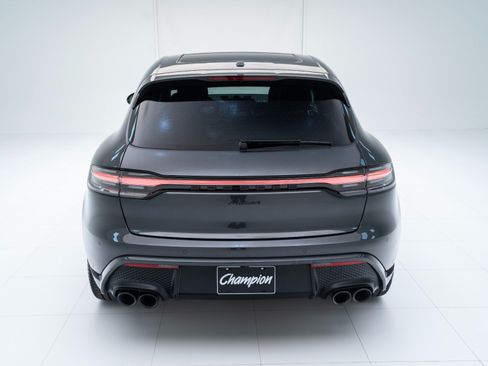 Certified 2025 Porsche Macan AWD/4WD image 10