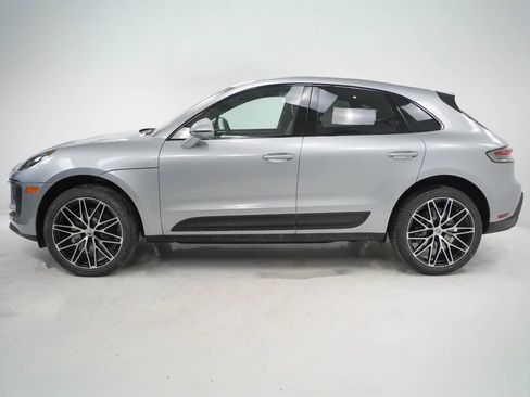 Used 2026 Porsche Macan AWD/4WD image 2
