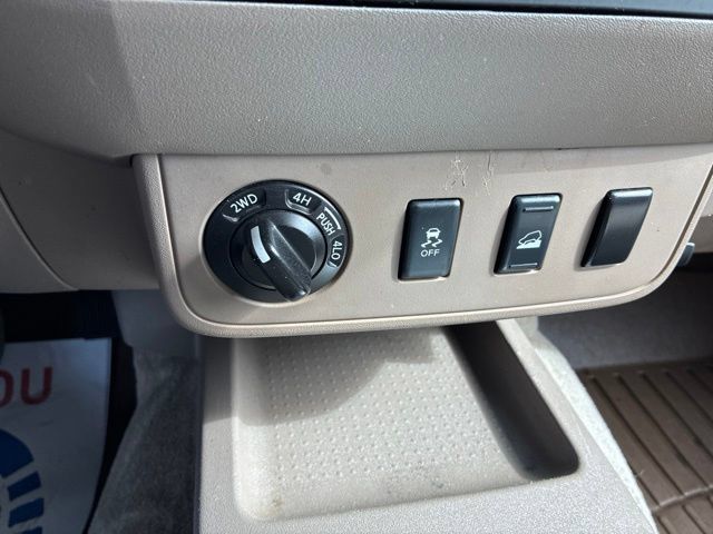Used 2012 Nissan Frontier SV AWD/4WD image 29