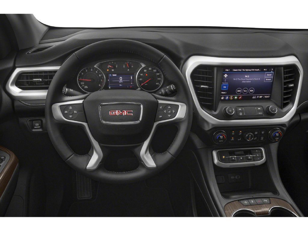 Used 2021 GMC Acadia SLT w/ Technology Package AWD/4WD image 4