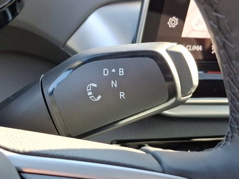 New 2025 Volkswagen ID.4 Pro AWD/4WD image 7