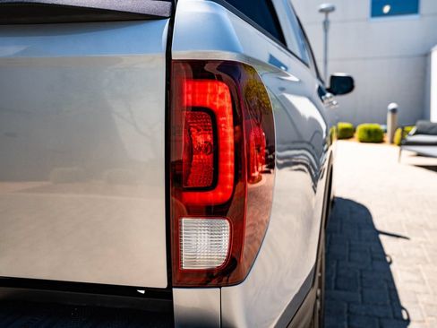Used 2020 Honda Ridgeline RTL image 9