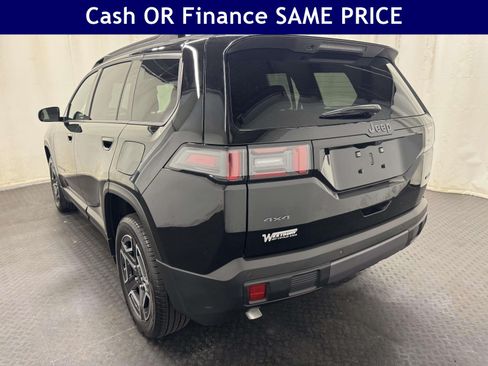 Used 2026 Jeep Cherokee Limited AWD/4WD image 8