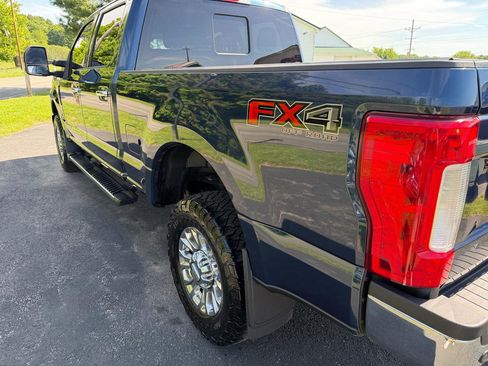 Used 2019 Ford F250 XLT w/ XLT Premium Package AWD/4WD image 15