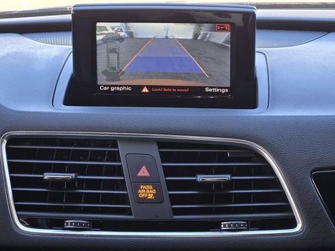 Used 2018 Audi Q3 2.0T Premium Plus w/ S Line Competition Package image 19